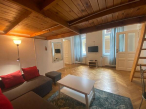 Acacia Central apartment with free Garage